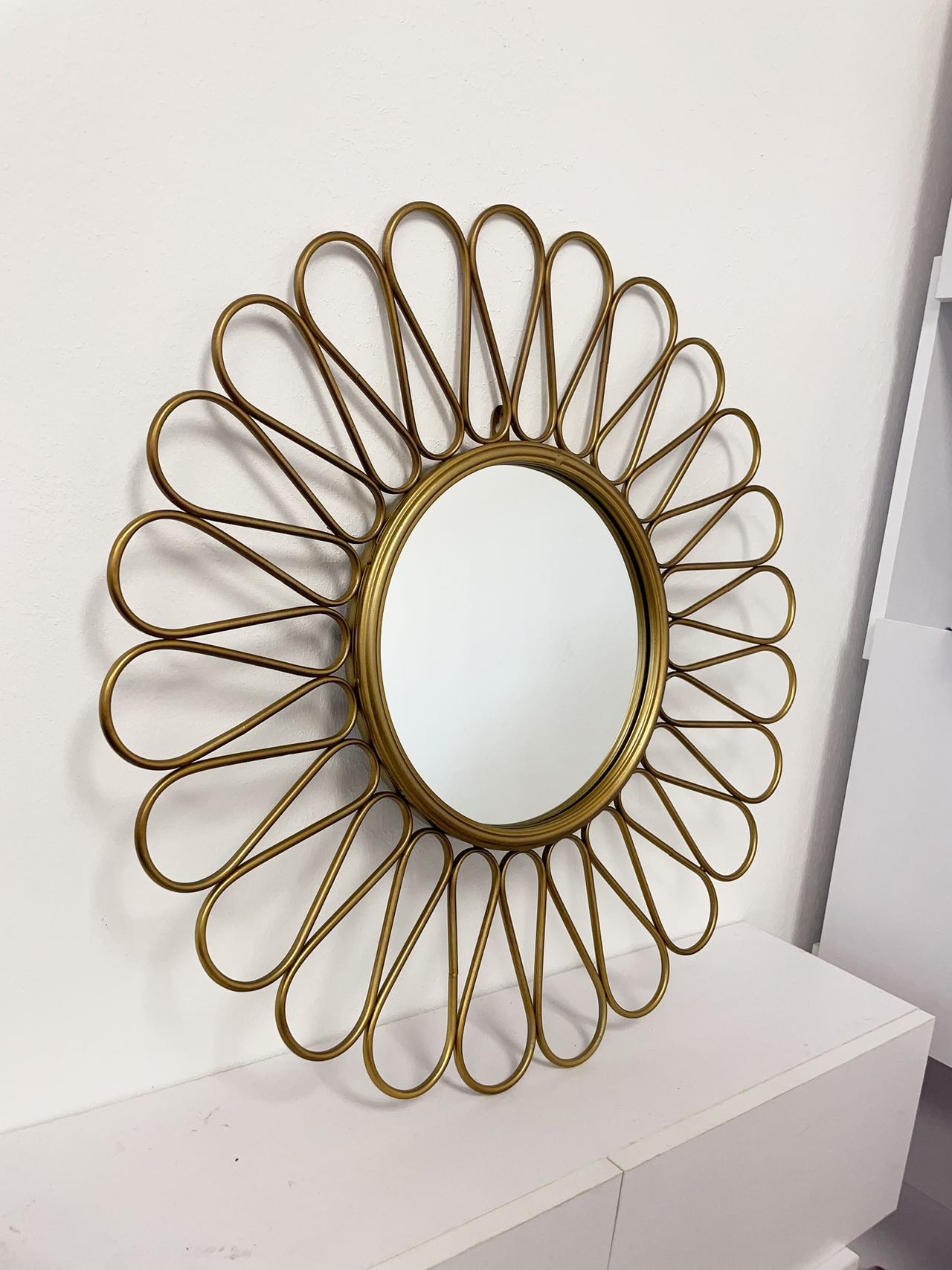 Glam Distressed Metal Round Mirror Glam Burst Accent Mirror Gold Bathroom Wall Mirrors Modern Accent Mirrors for Entryway, Hallway Metal Frame