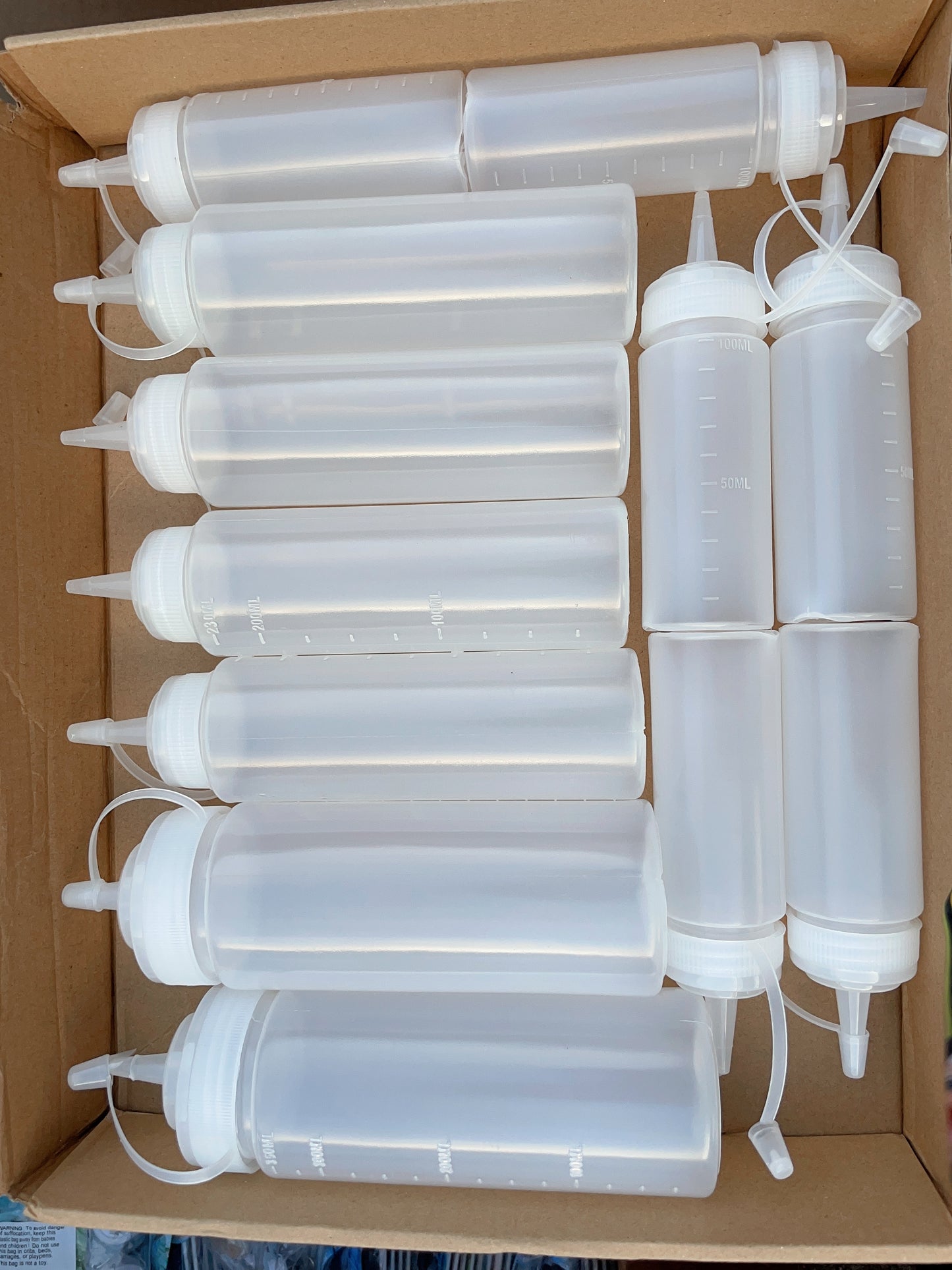 12 Pack Plastic Squeeze Bottles Set 12 oz 8 oz 3.5 oz Condiment Squeeze Bottles with Caps Clear Ketchup Bottle