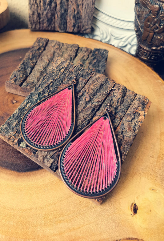 PEP02 Very Pretty Pink Tear Drop String Earrings